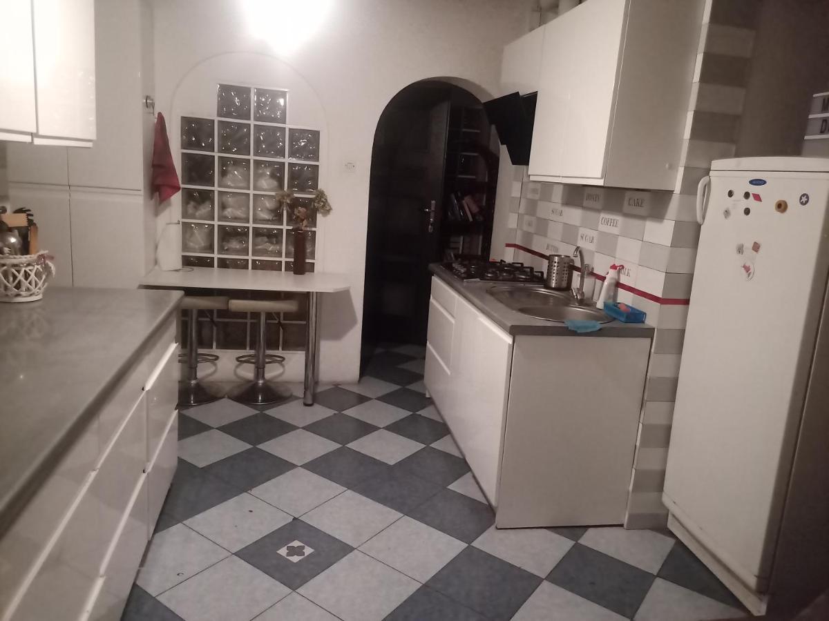 Pokoj W Domu Z Duzym Ogrodem Cracovia Esterno foto
