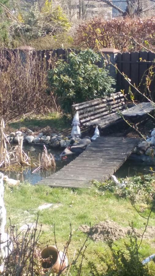 Pokoj W Domu Z Duzym Ogrodem Cracovia Esterno foto