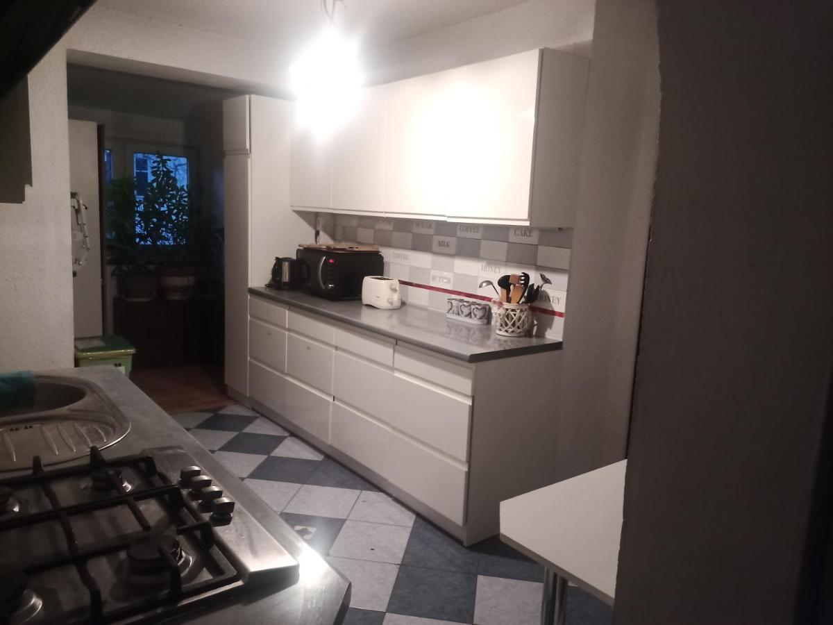 Pokoj W Domu Z Duzym Ogrodem Cracovia Esterno foto